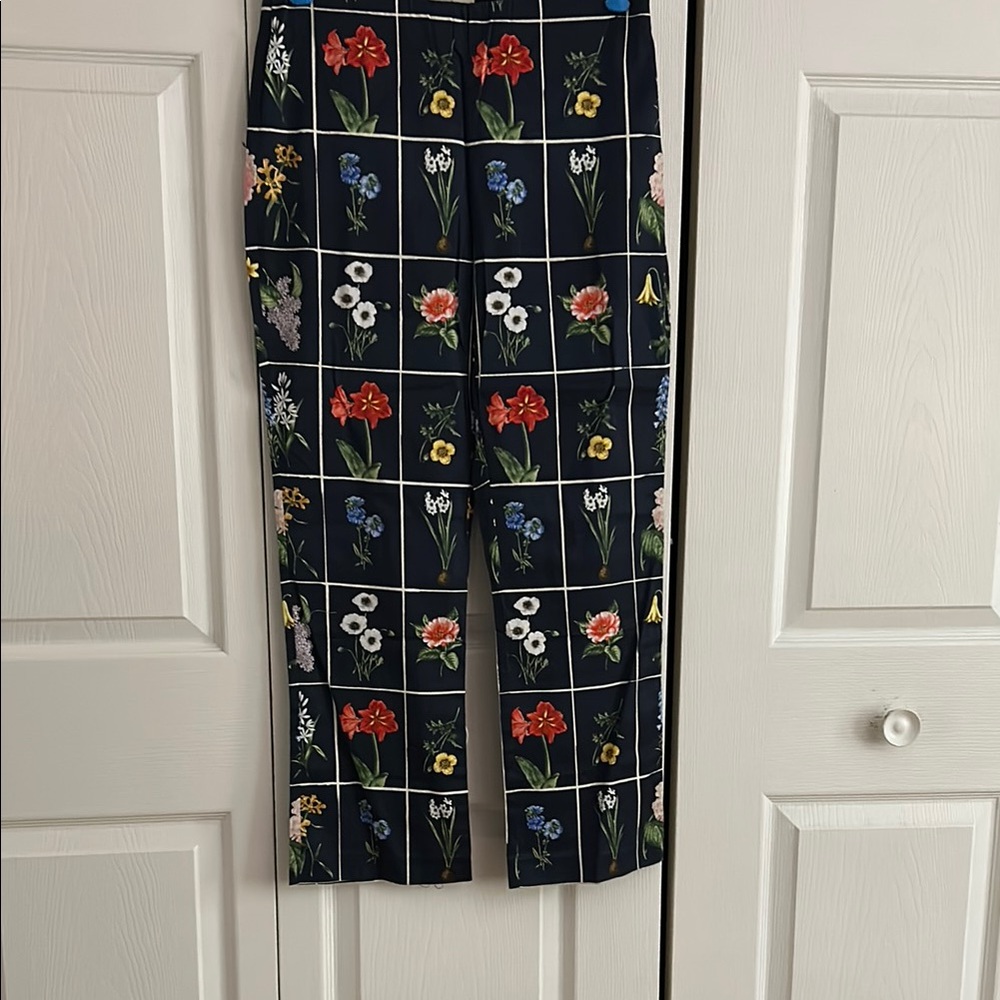 Tuckernuck Floral Ankle Pants - Multicolor on Navy